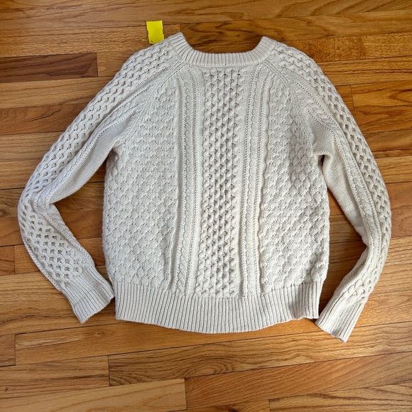 JCrew - Women Size Medium - Cream  blended lambswool - Pom Pom Front - Picture 8 of 11